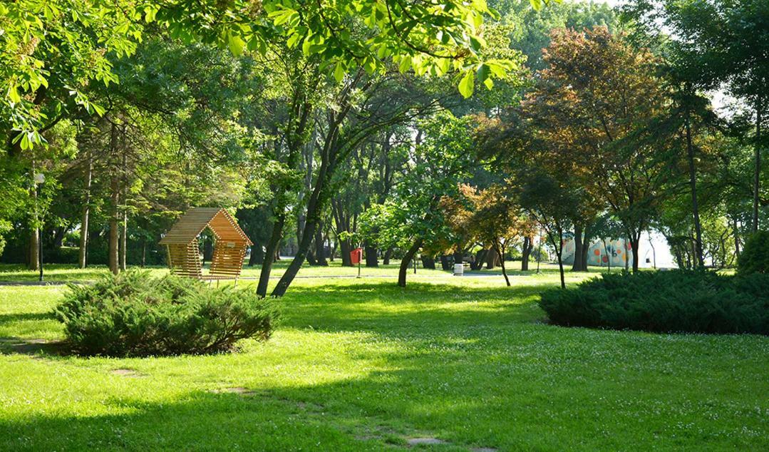 Апартамент Бриз Burgas Exteriör bild